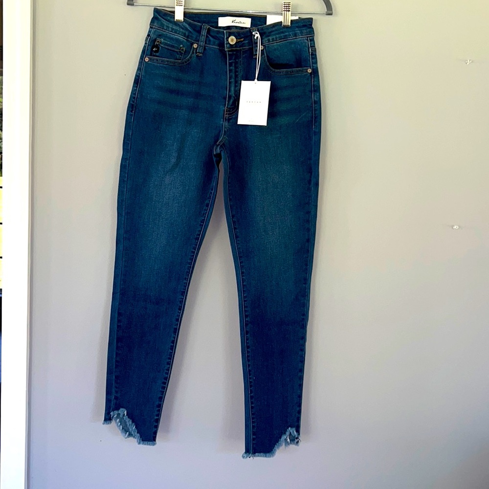 🌟BRAND NEW🌟 KanCan ripped skinny jeans